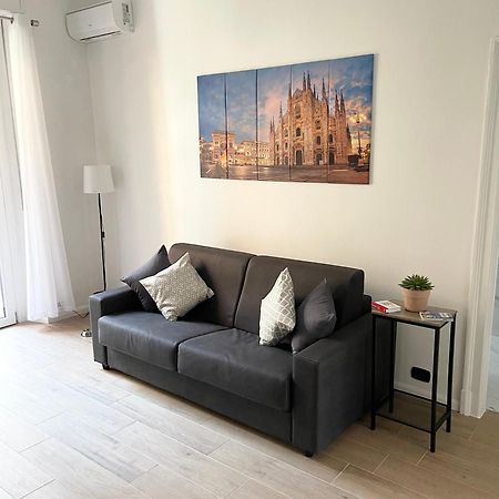 Ampio Bilocale Zona Navigli Appartement Milaan Buitenkant foto