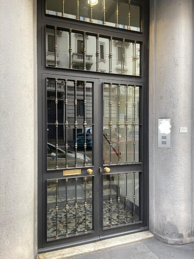 Ampio Bilocale Zona Navigli Appartement Milaan Buitenkant foto