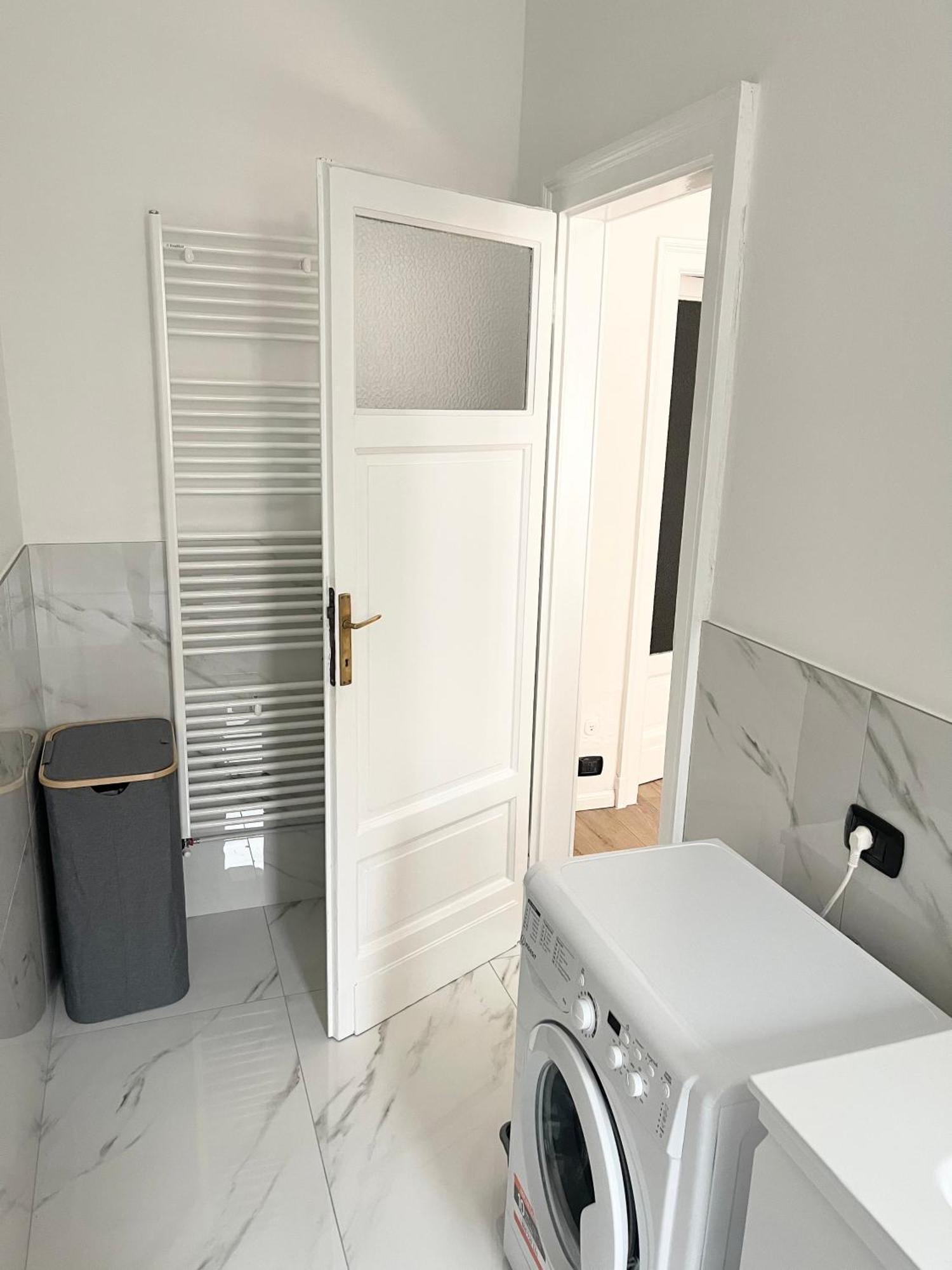 Ampio Bilocale Zona Navigli Appartement Milaan Buitenkant foto