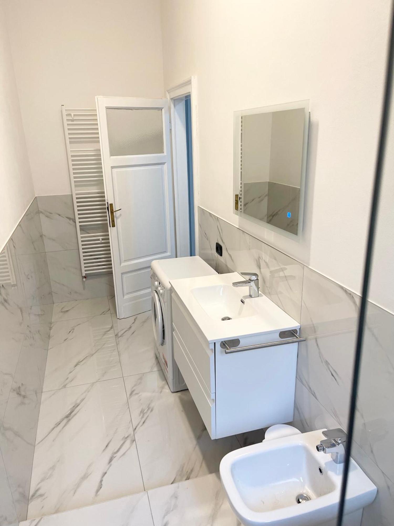 Ampio Bilocale Zona Navigli Appartement Milaan Buitenkant foto