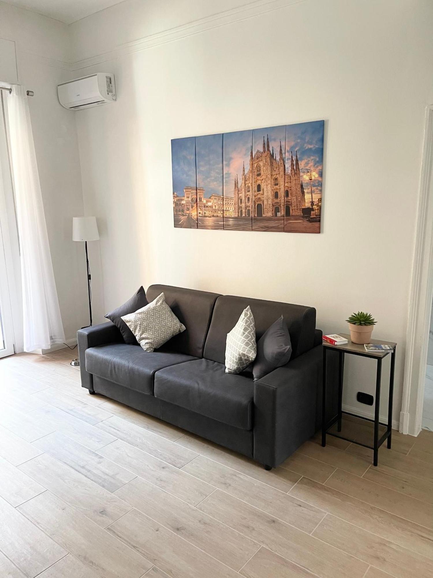 Ampio Bilocale Zona Navigli Appartement Milaan Buitenkant foto